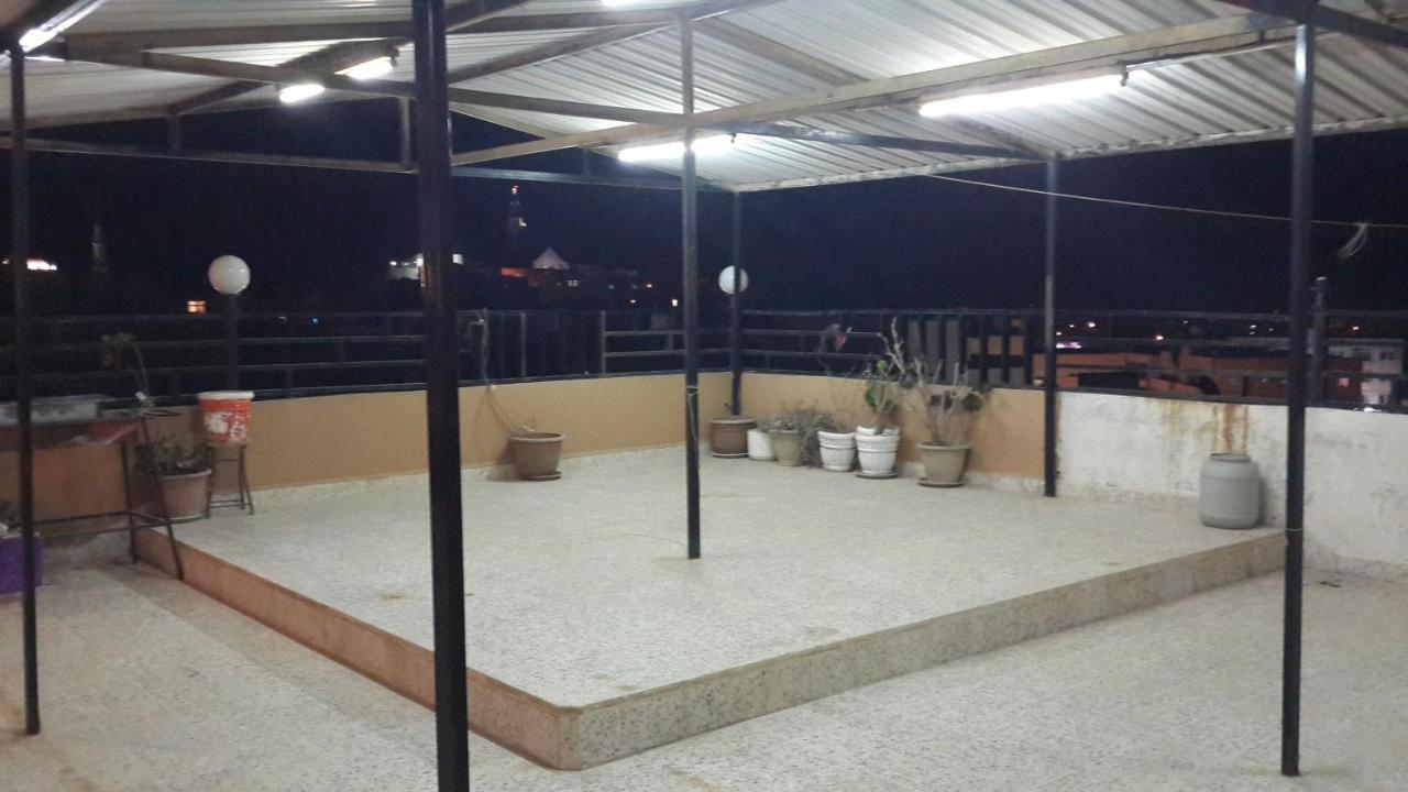 Mesha Stele Hotel Suites Madaba Bagian luar foto