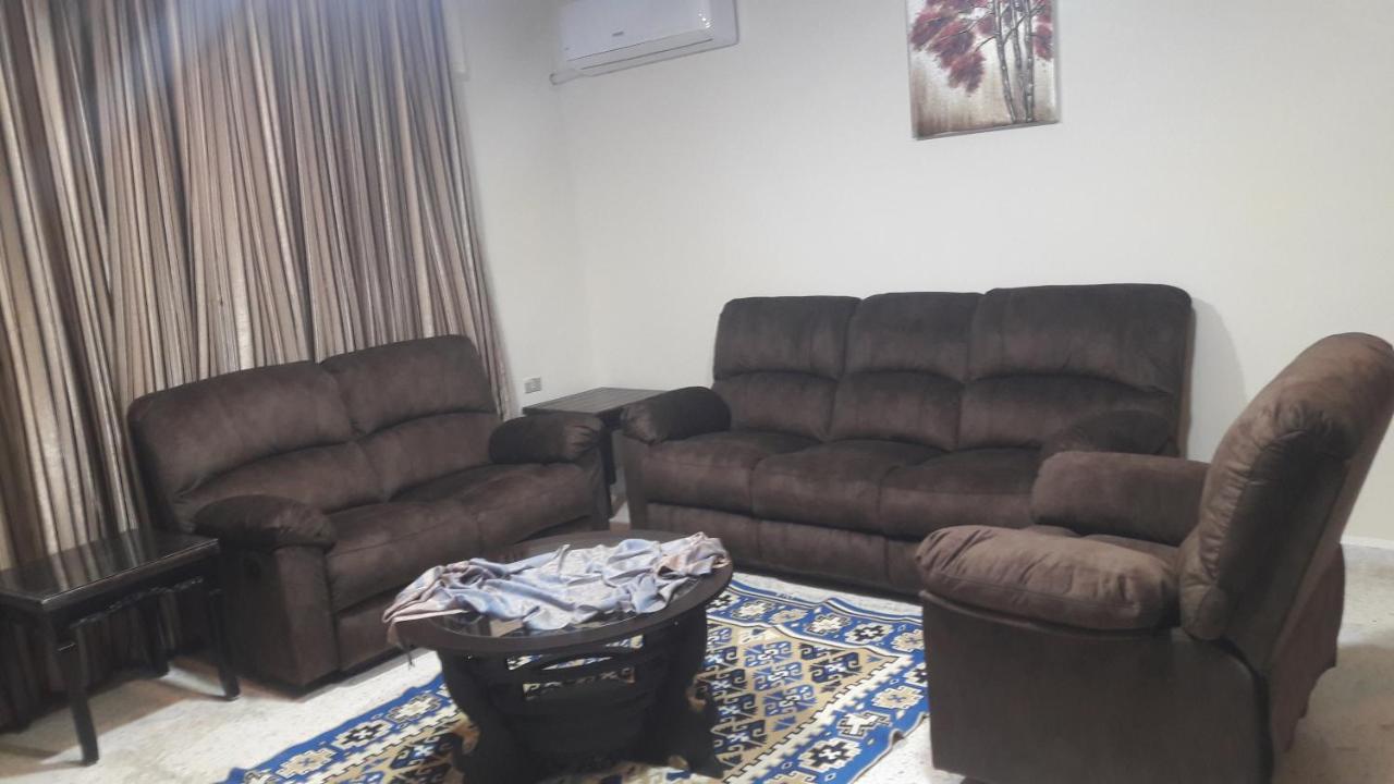Mesha Stele Hotel Suites Madaba Bagian luar foto