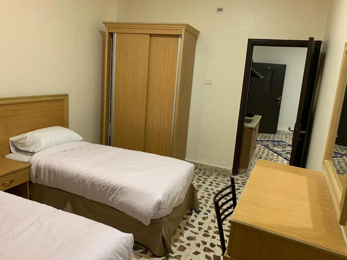 Mesha Stele Hotel Suites Madaba Bagian luar foto