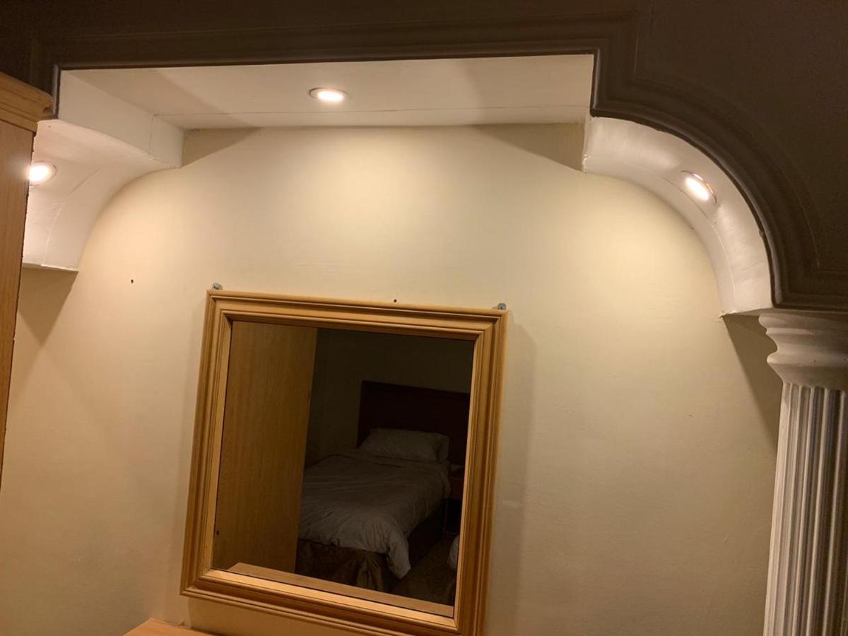 Mesha Stele Hotel Suites Madaba Bagian luar foto
