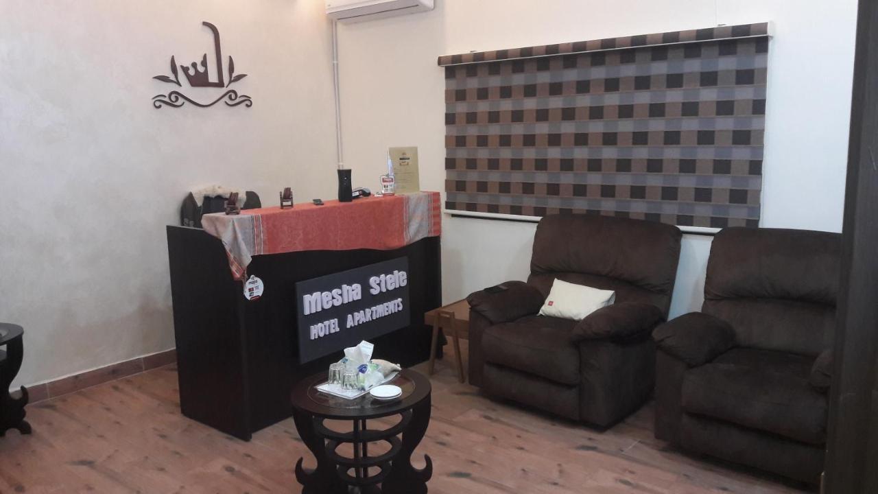 Mesha Stele Hotel Suites Madaba Bagian luar foto