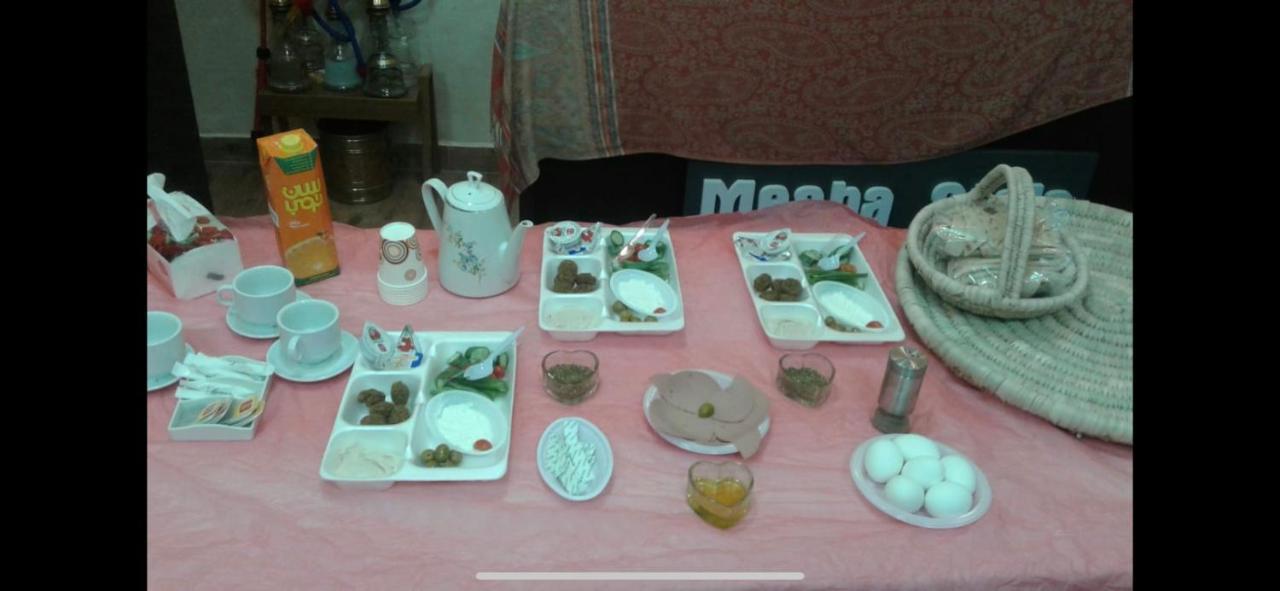 Mesha Stele Hotel Suites Madaba Bagian luar foto